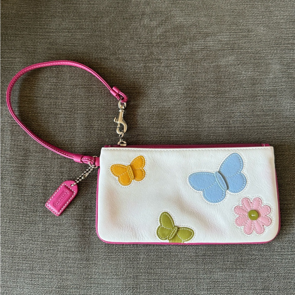 🦋🌸Vintage Y2K coach butterfly/flower wristlet/wallet🦋🌸